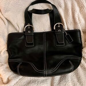 Vintage authentic Coach black leather shoulder bag